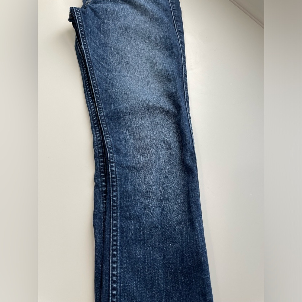 2 pairs of Hollister Jeans - Picture 5 of 13